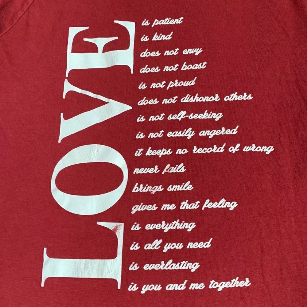 “Love is patient…“ Graphic Long Sleeve T-Shirt 12(L) Girls Red